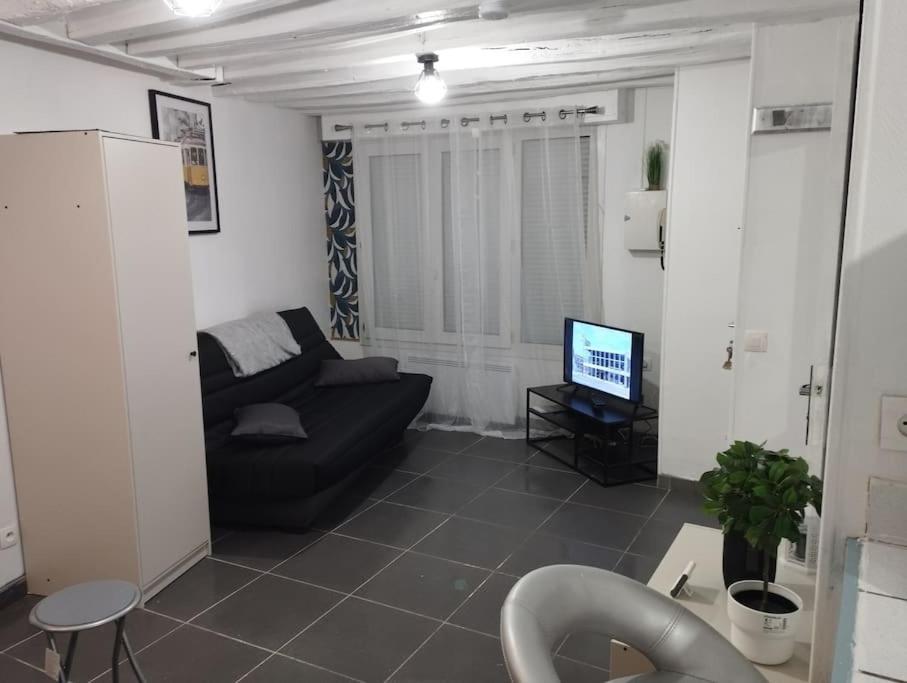 Studio Equipe Proche Aeroport Paris Cdg Apartamento Vemars Exterior foto